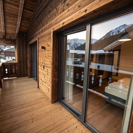Apartment In Wald Im Pinzgau With A Carport Bagian luar foto